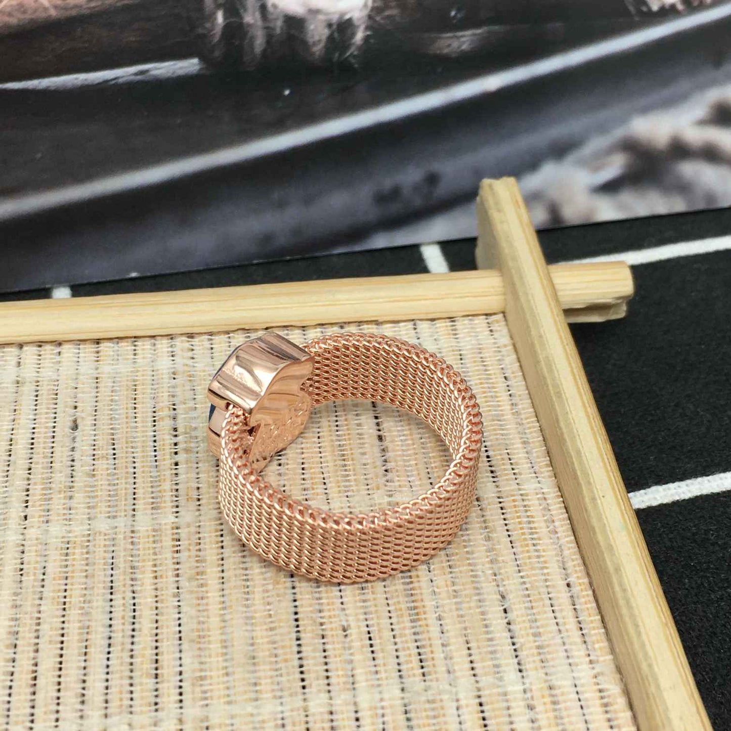 Gold-colored IP Steel Mesh Color Ring with Amethyst Bear motif