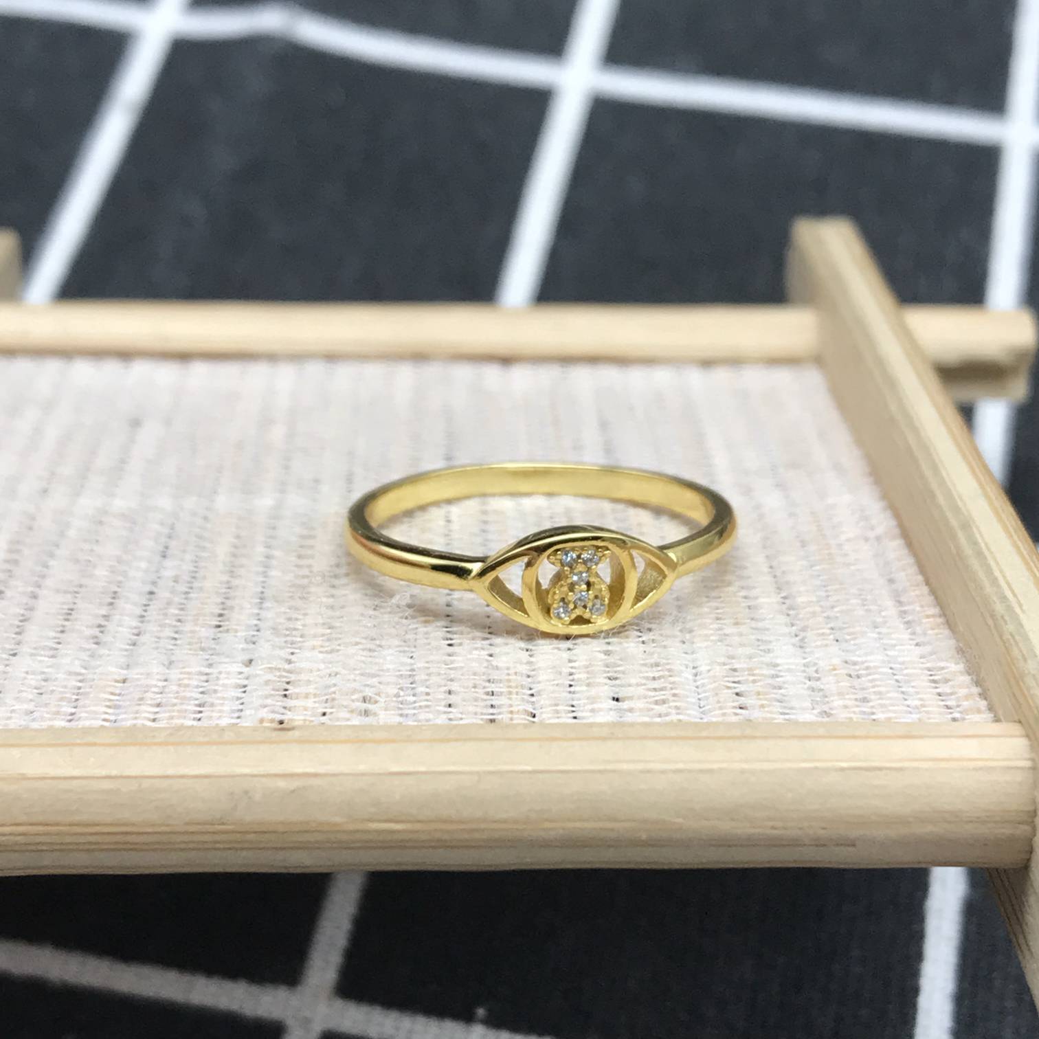 Good Vibes eye Ring with Bear motif