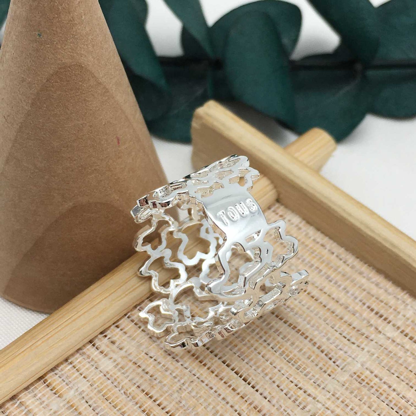 Silver New Carrusel Ring Bear motifs