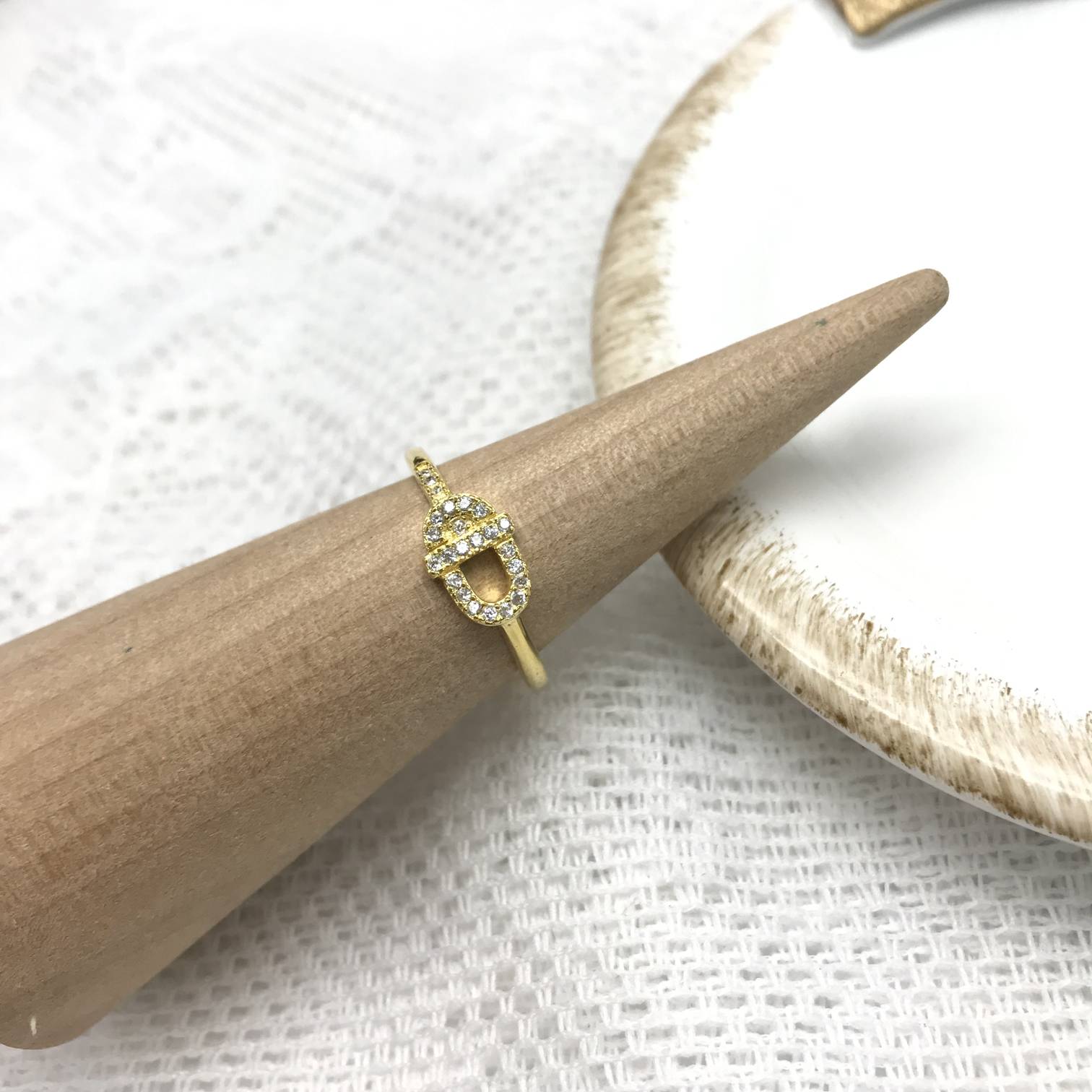 MANIFESTO Ring with diamonds