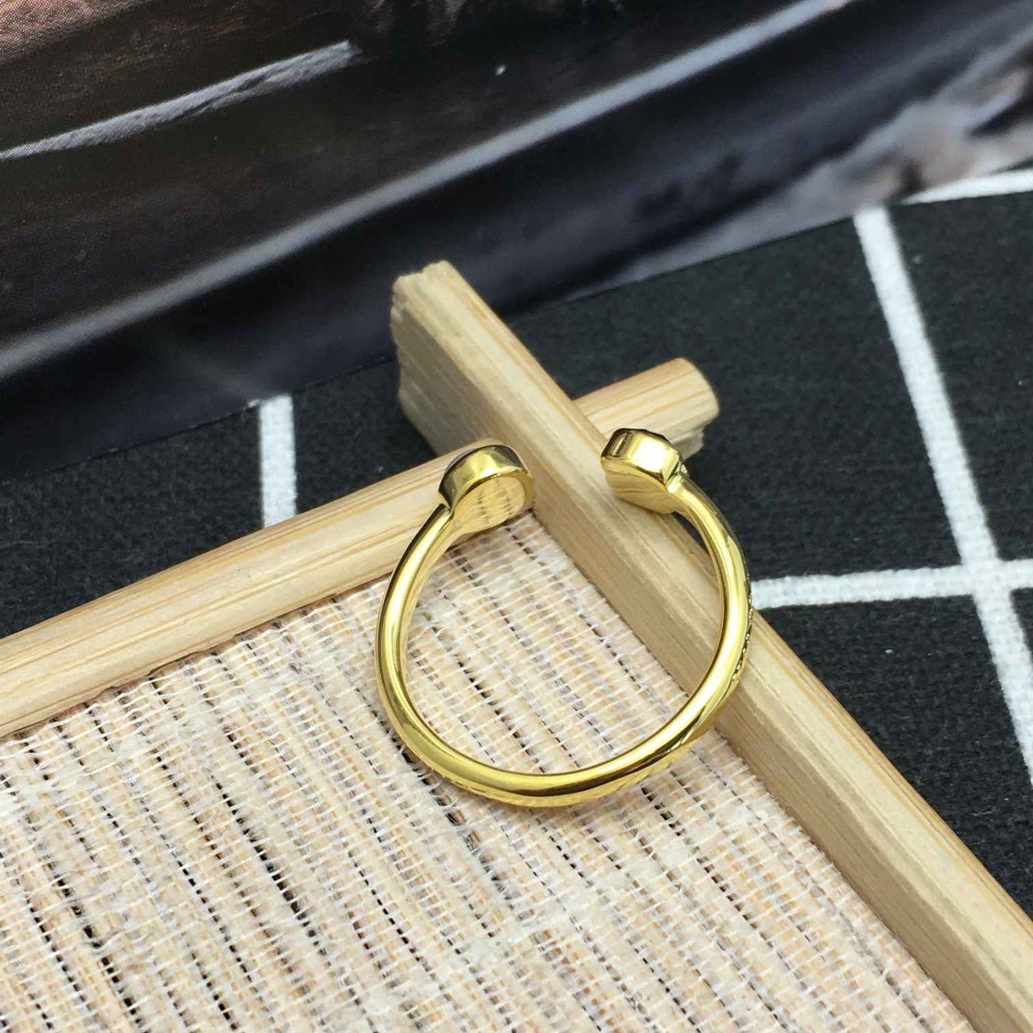 Glory Ring in Silver Vermeil with Onyx and Pearl