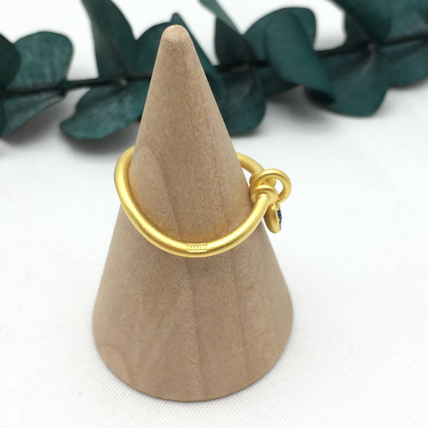 Silver vermeil Luah luna Ring with sapphires