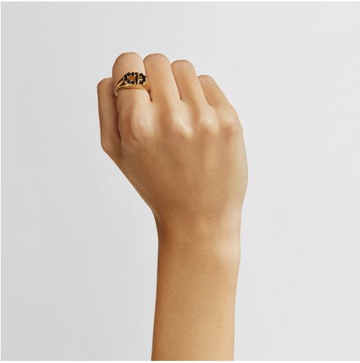 Signet ring with 18kt gold plating over silver and onyx