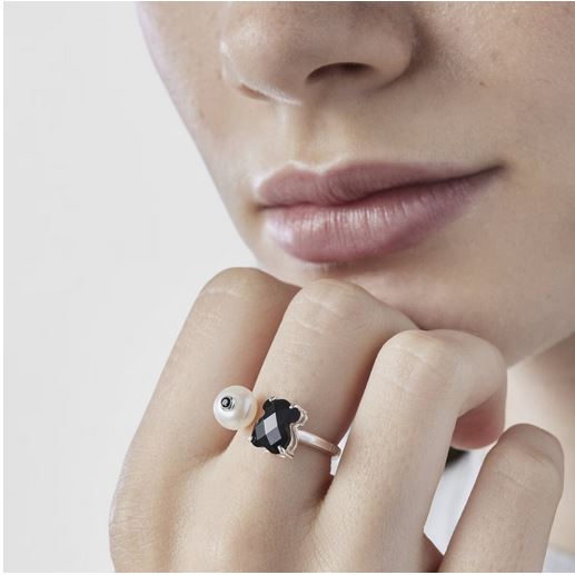 Silver Erma Ring with onyx, pearl and spinels