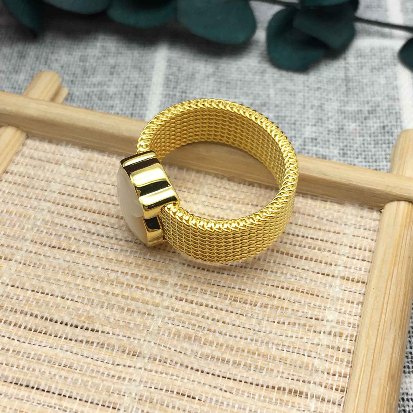 IP Steel Mesh Color Ring with Howlite Bear motif