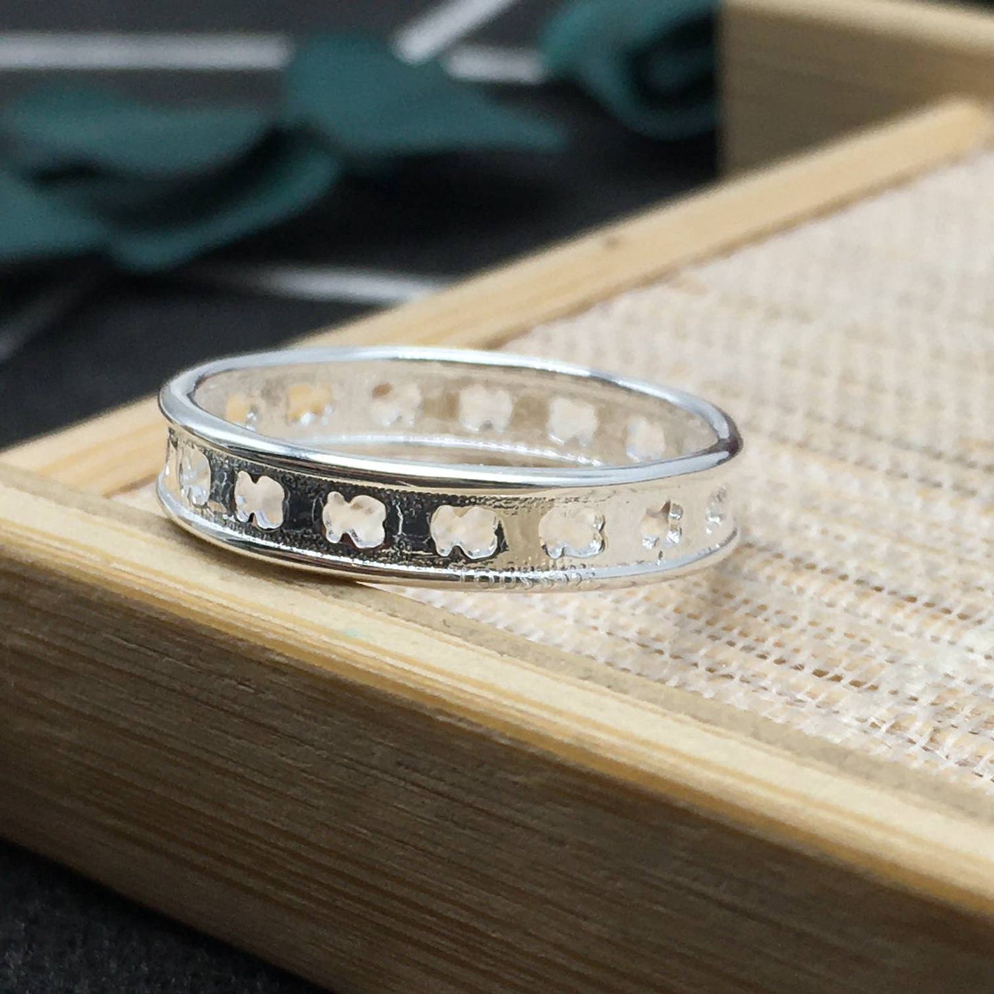 Silver Bear Row ring with bear silhouettes