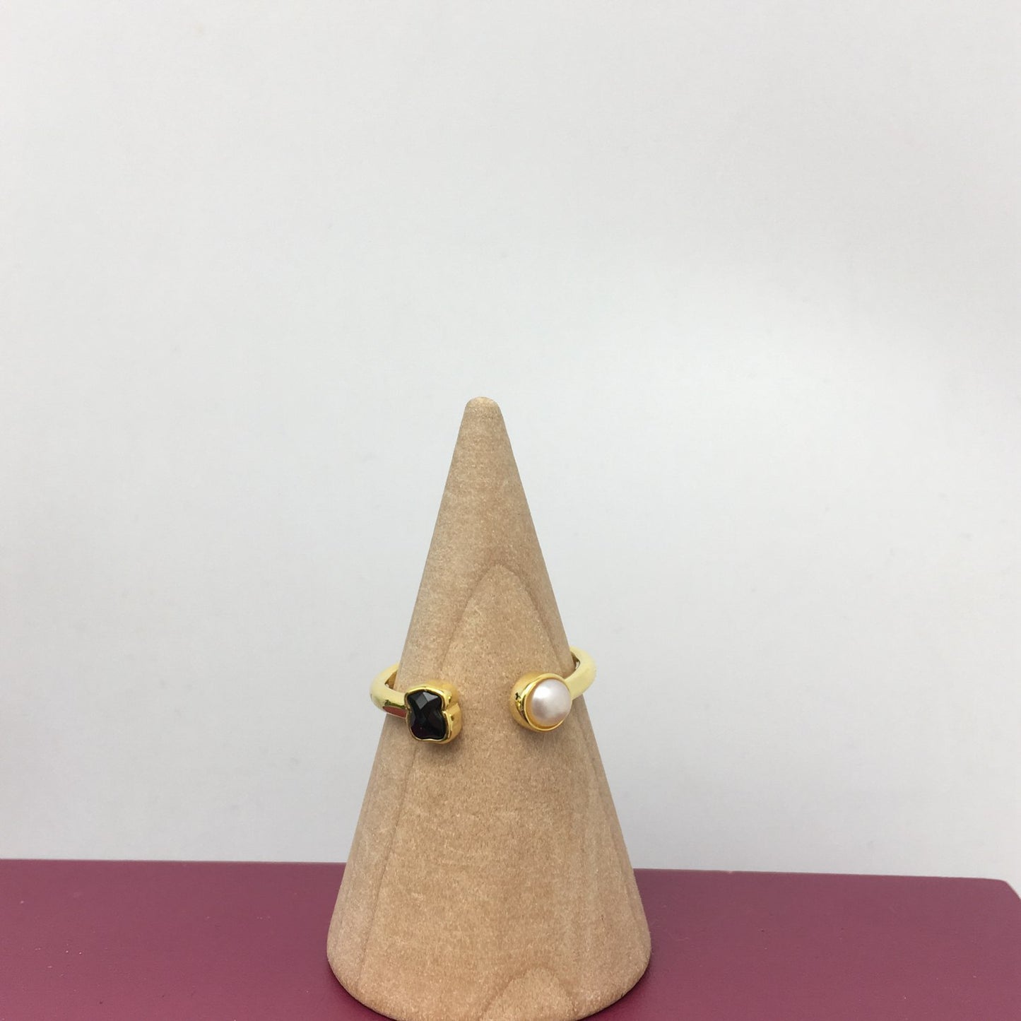 Glory Ring in Silver Vermeil with Onyx and Pearl