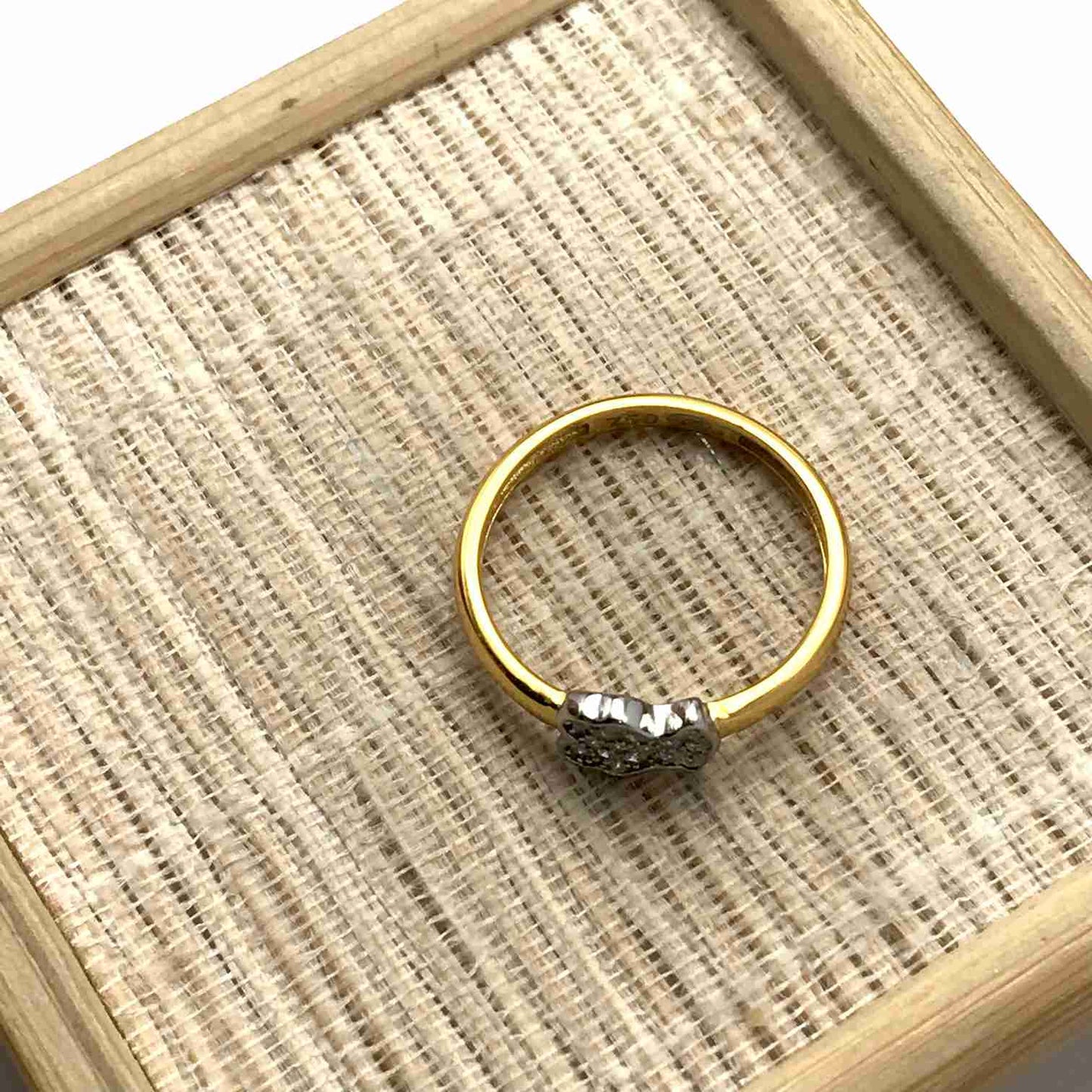 Yellow and White Gen Ring with Bear motif
