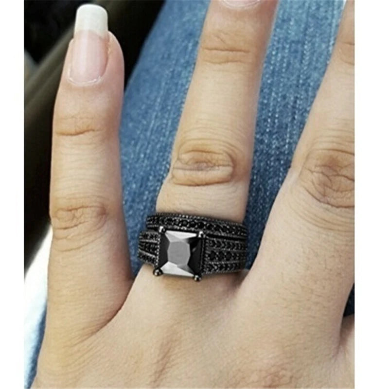 Couple Lovers Rings Women's Black Zircon Engagement Ring Set Men's Stainless Steel Wedding Band Anniversary Gift