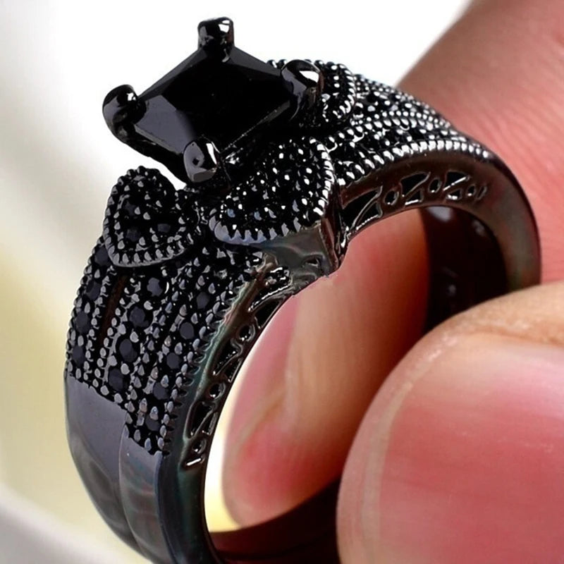 Trendy Couple Rings Women Black Heart Crystal CZ Rings Set Men's Two Rows Black CZ Stone Stainless Steel Ring Wedding Jewelry