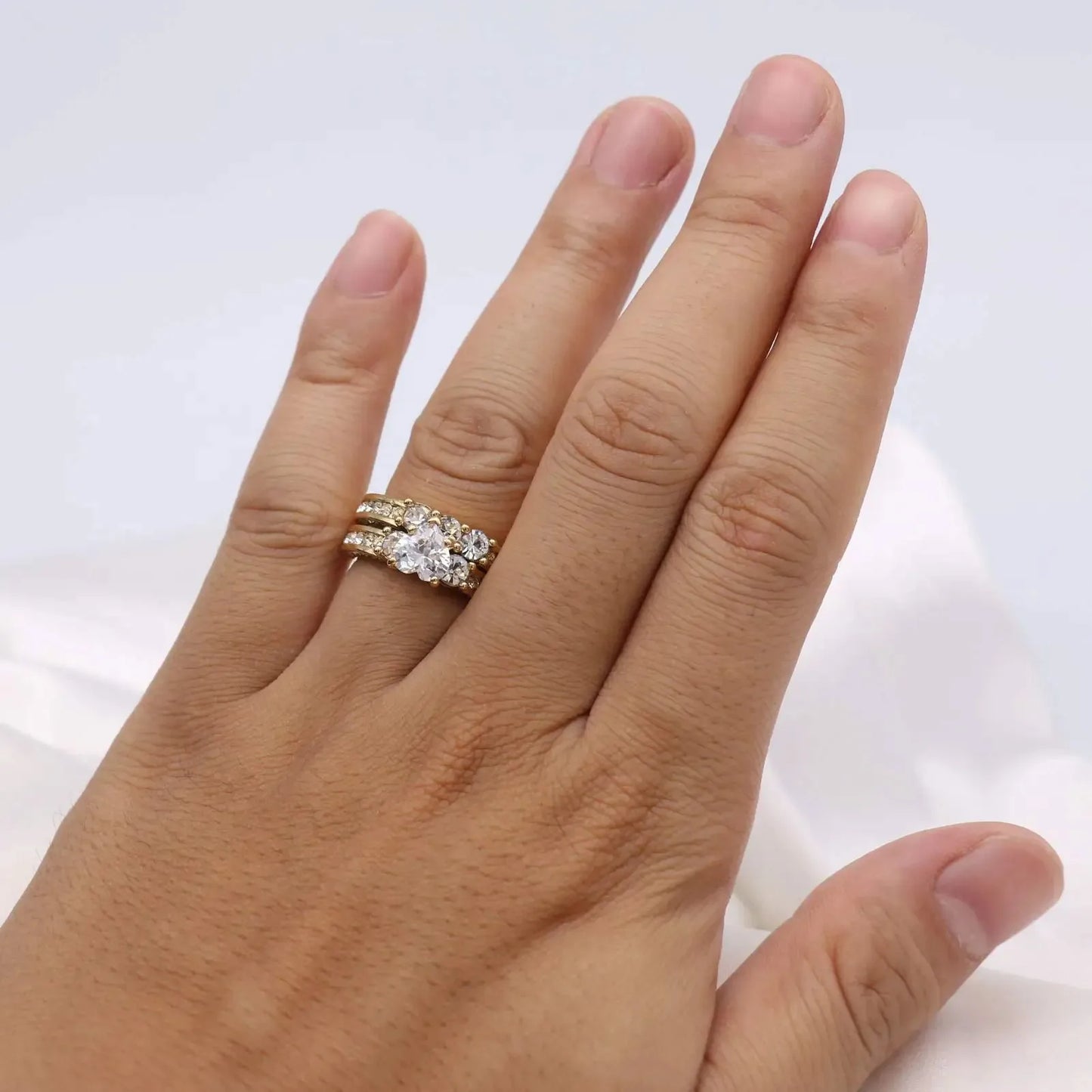 Fashion Couple Rings Luxury Gold Color Women Heart Zircon Wedding Rings Set Men Titanium Steel Ring Wedding Band Jewelry Gifts