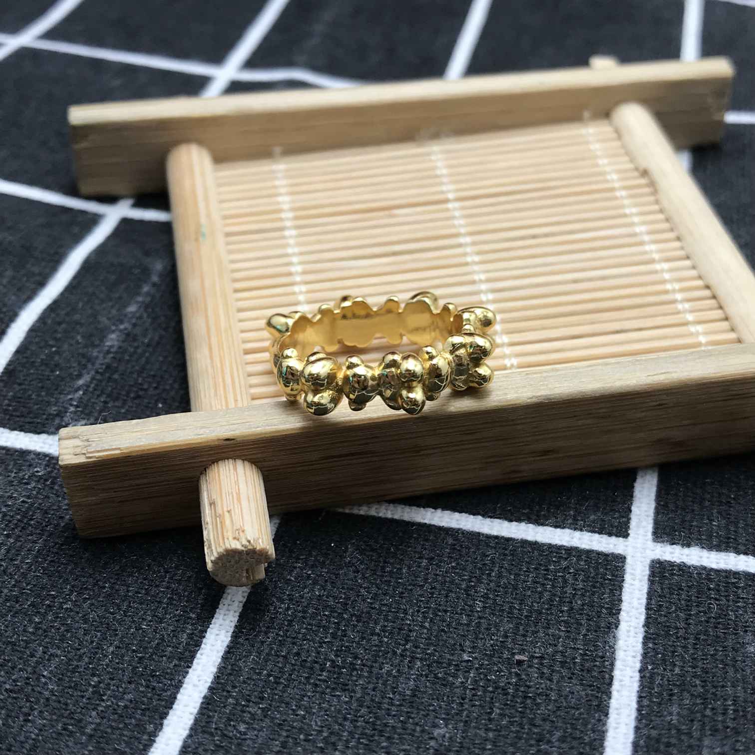 Bold Bear medium Ring with plating over silver and bear motifs