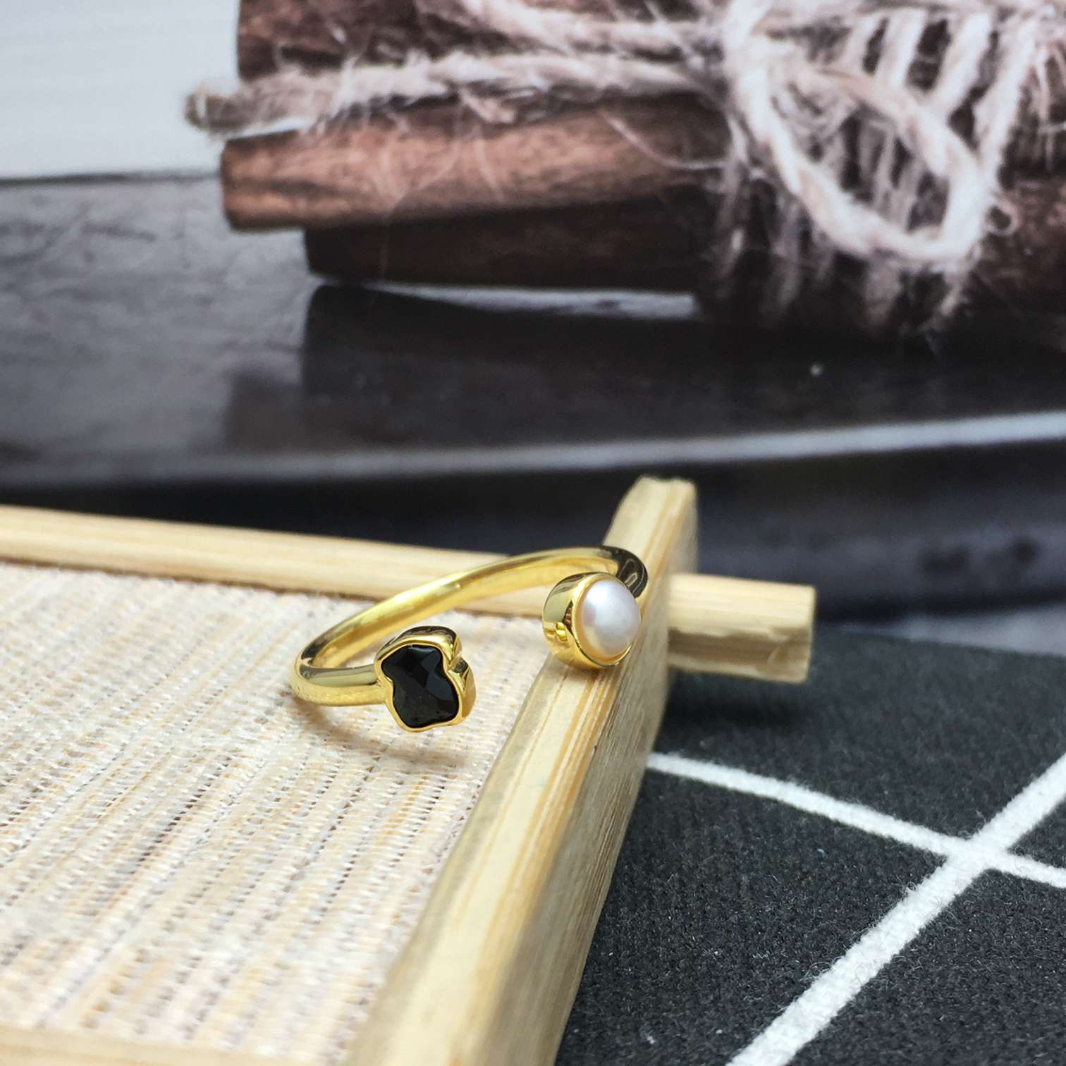 Glory Ring in Silver Vermeil with Onyx and Pearl