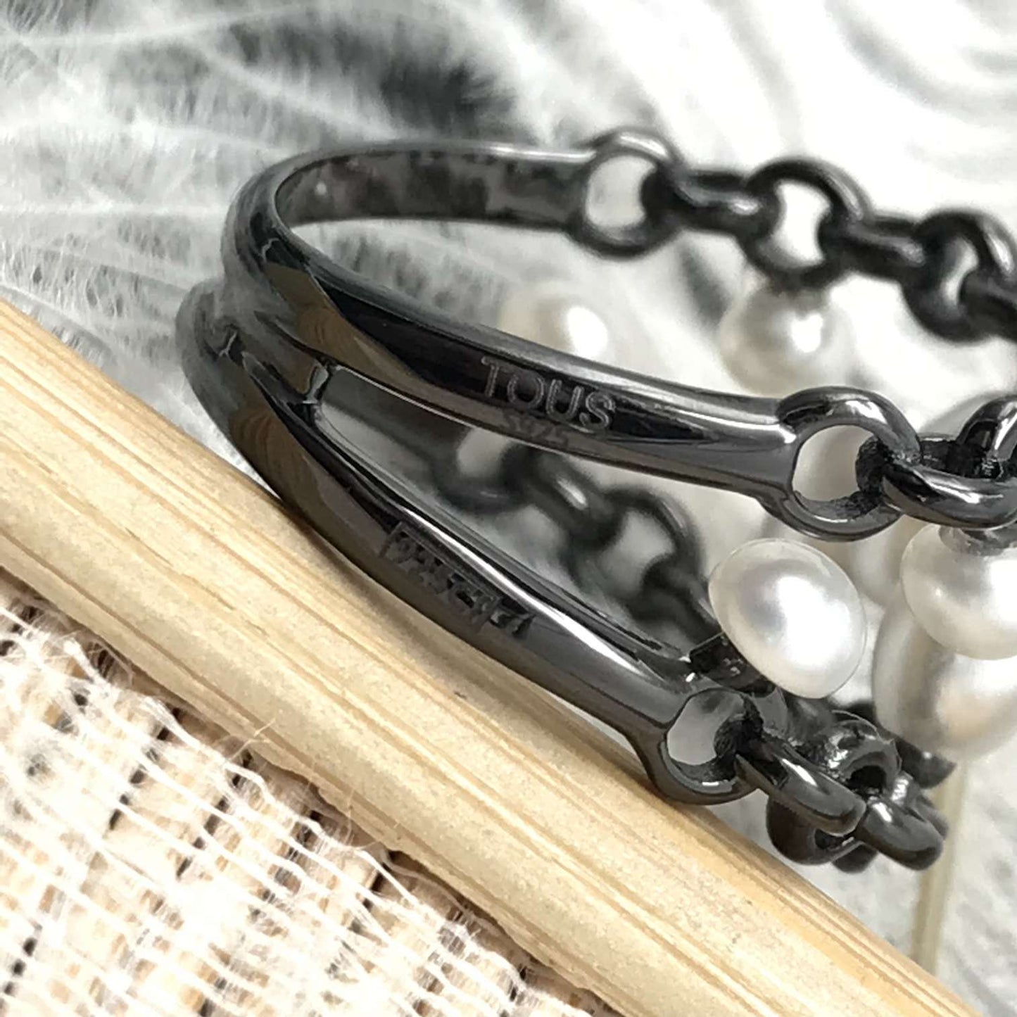 Dark silver Virtual Garden Ring with cultured pearls