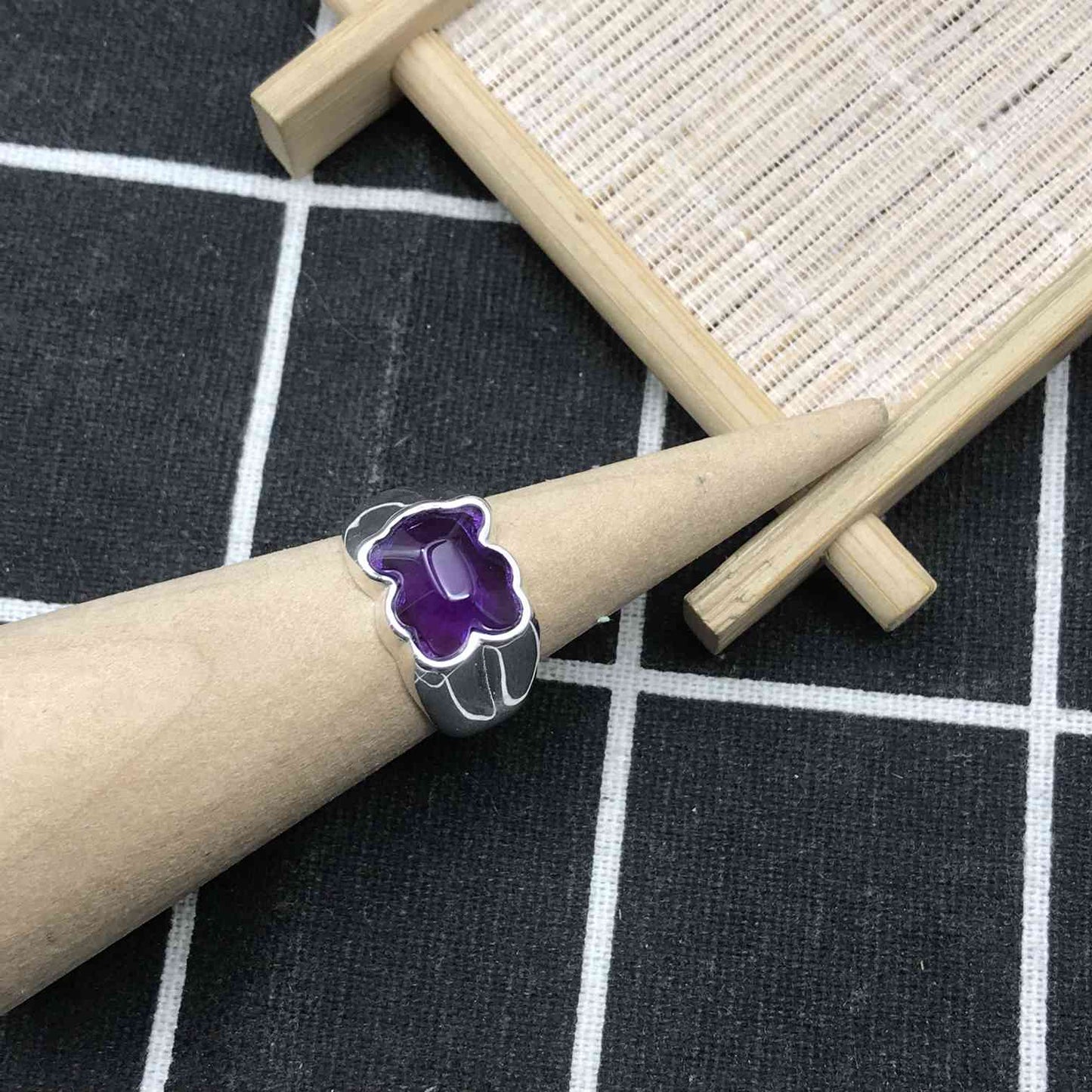 Silver and amethyst bear Signet ring Bold Motif