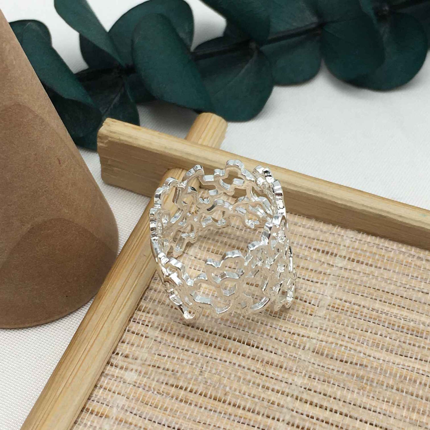 Silver New Carrusel Ring Bear motifs
