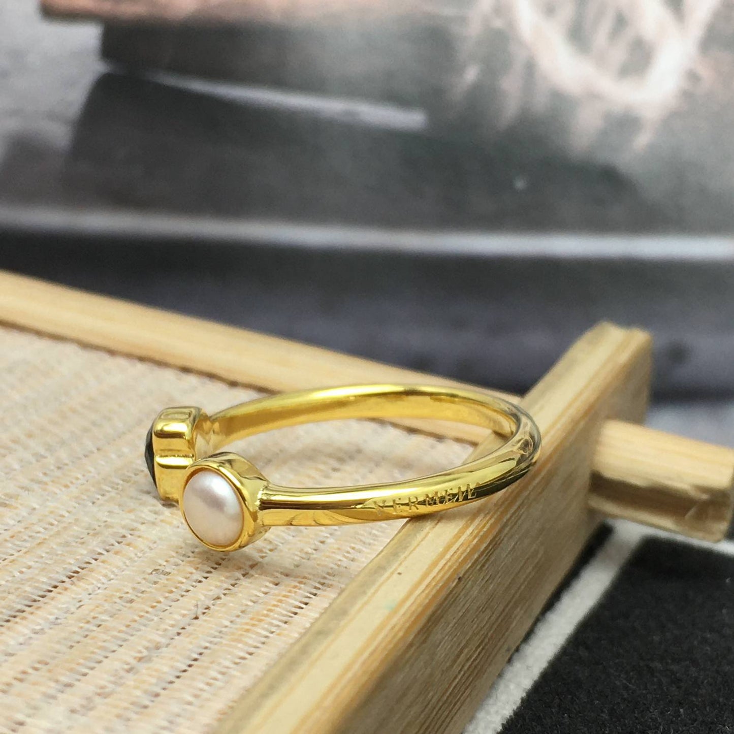 Glory Ring in Silver Vermeil with Onyx and Pearl