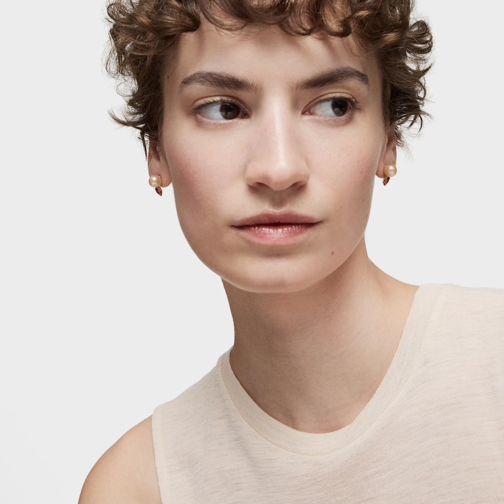 Gold Earrings with rhodolites and cultured pearl Ivette |