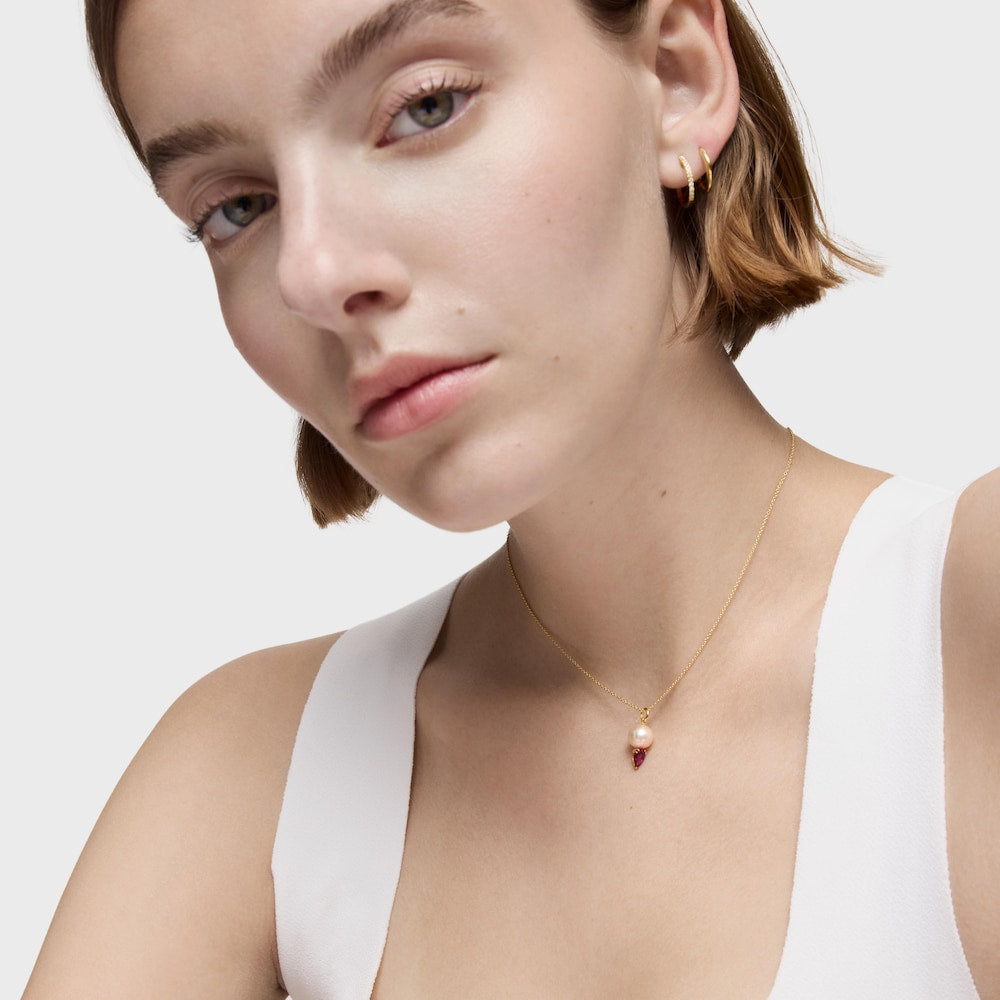 Gold Pendant with rhodolite and cultured pearl Ivette