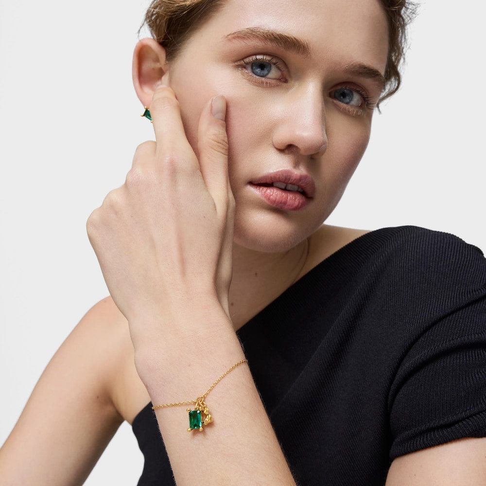 18kt gold plating over silver bear motif chain Bracelet with lab-grown emerald Bold Bear LGG |