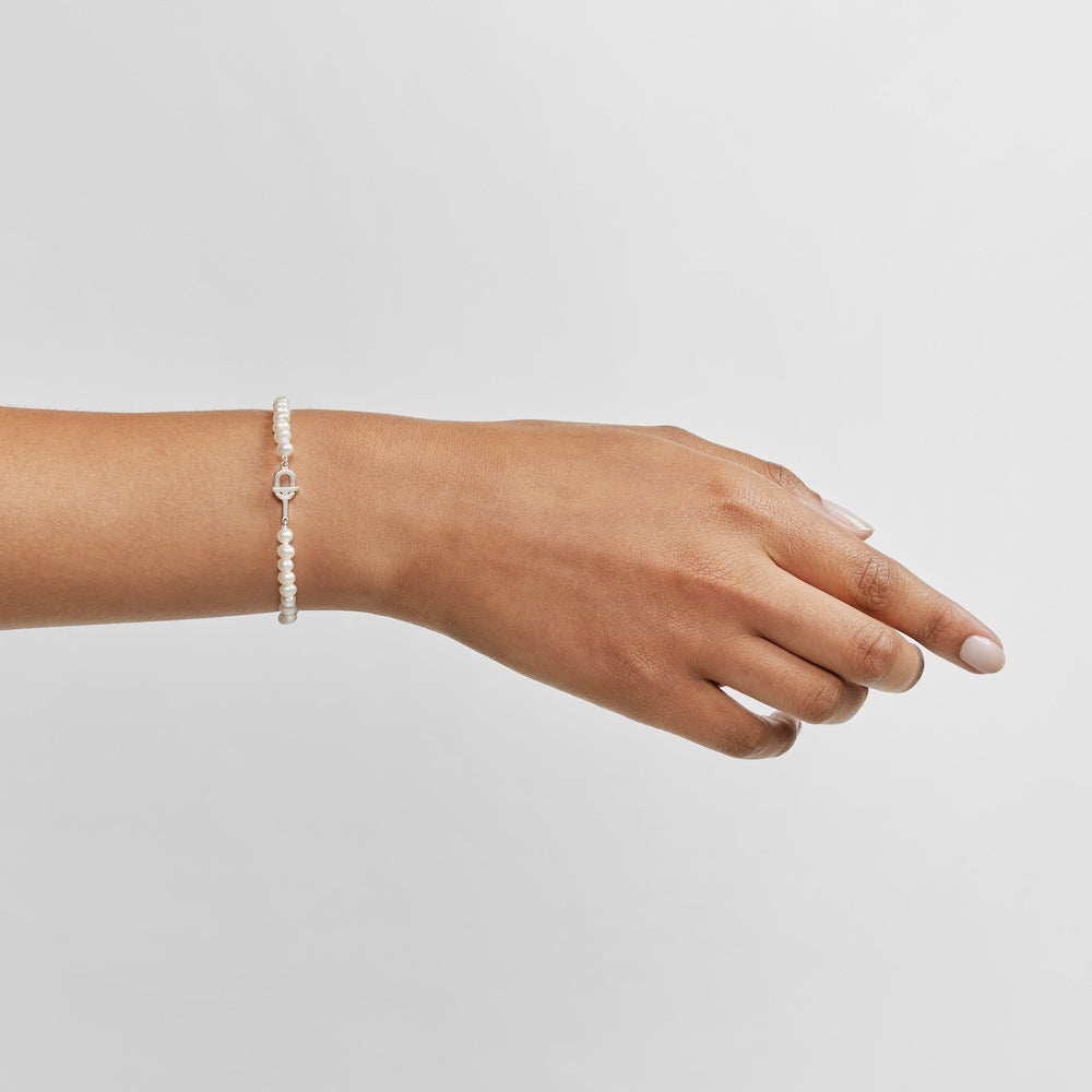 Silver Bracelet with cultured pearls MANIFESTO