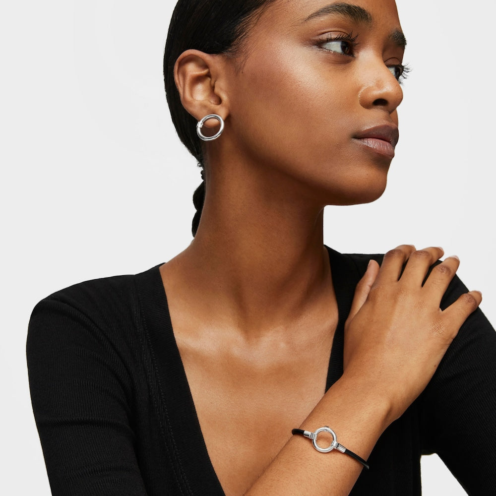 Hold Bracelet in Silver and black Leather |