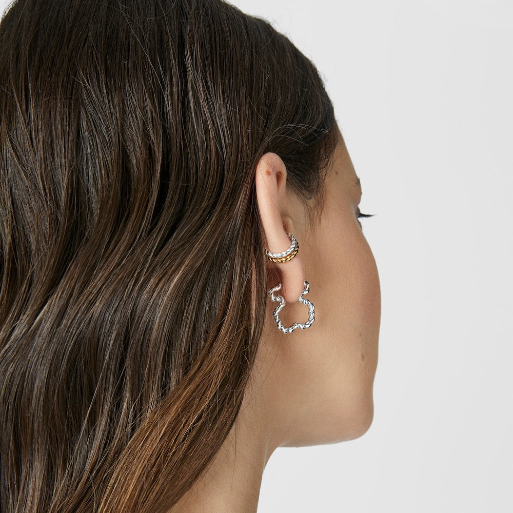 Twisted Earrings with bear silhouette |