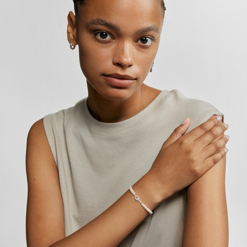 Silver Bracelet with cultured pearls MANIFESTO