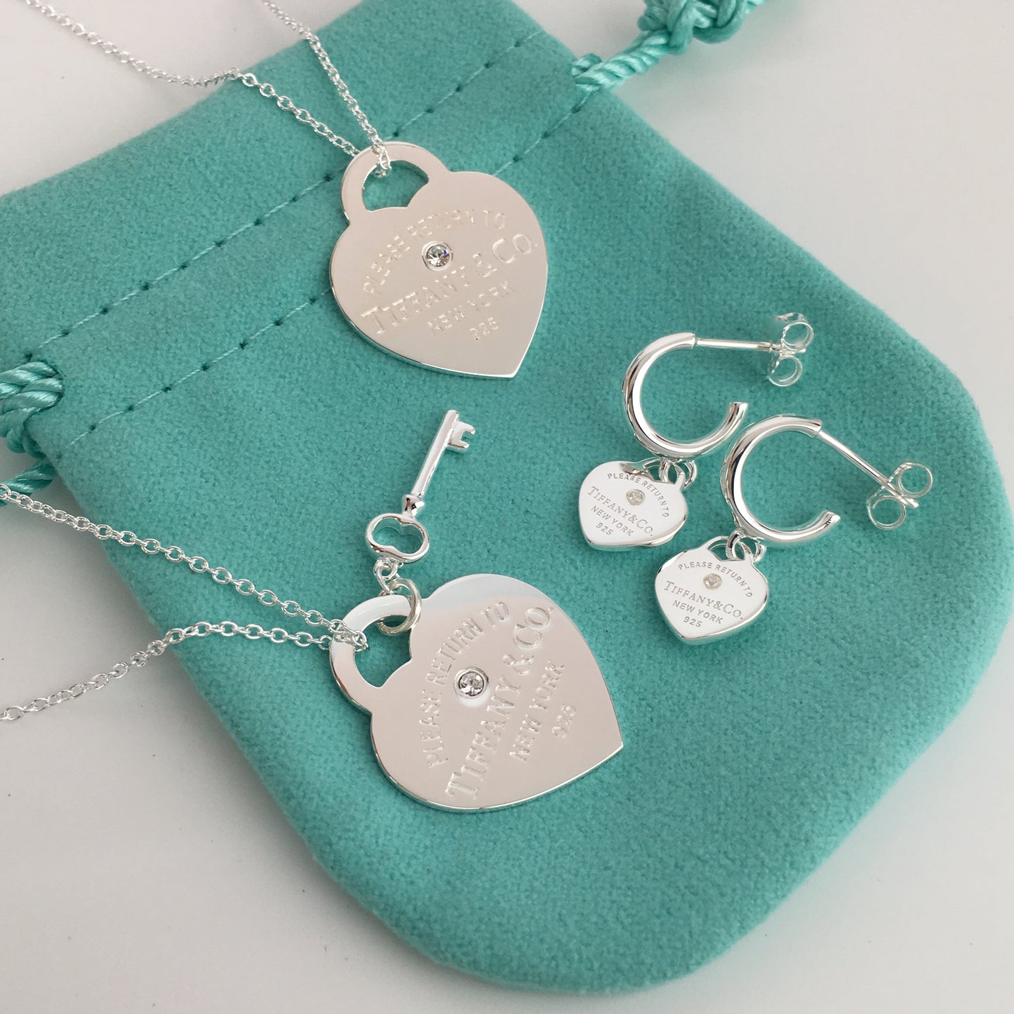 Set of Tiffany & Co Return to Tiffany Small silver Heart  Stud Earrings Silver Necklace earrings Bracelets
