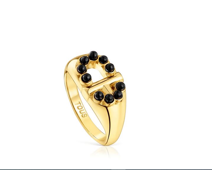 Signet ring with 18kt gold plating over silver and onyx