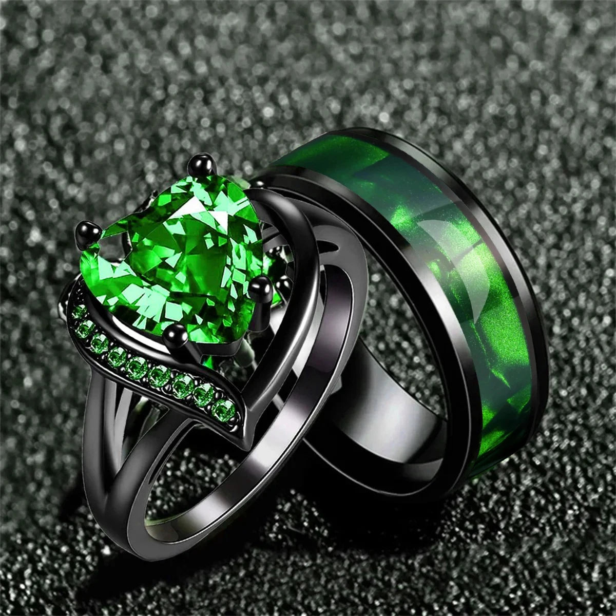 Romantic Couple Rings  Women Heart Green Rhinestones Zircon Ring Men Stainless Steel Abalone Shell Ring Wedding Jewelry