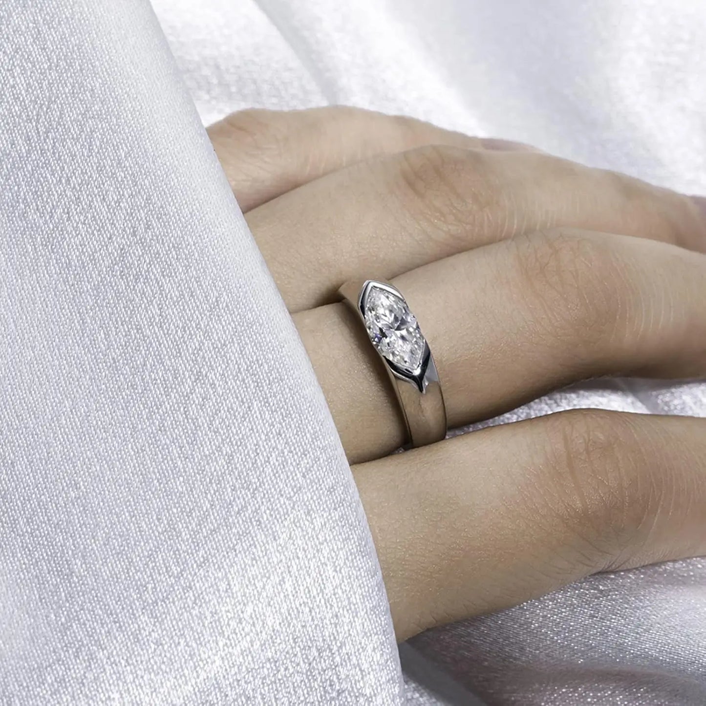 Olive Moissanite Wedding Ring Women with Certificate 1ct 5x8MM Laboratory Diamond Rings Jewelry 18K Gold Plated S925 Silver