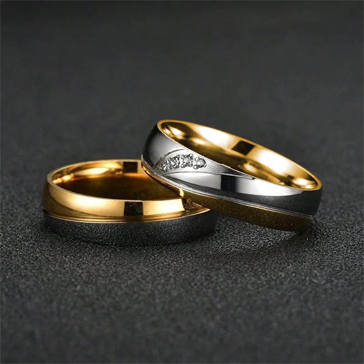 Stainless Steel Couple Rings For Men Women with Rhinestones Zirconia Rings Wedding Party Jewelry Valentines Day Gifts
