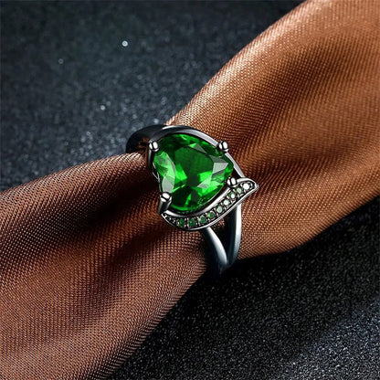Couple Rings Romantic Women Heart Green Rhinestones Zircon Ring Men Stainless Steel Celtic Dragon Ring Wedding Jewelry