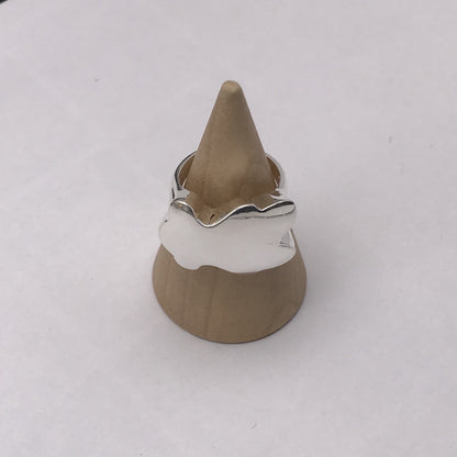 Silver Bold Motif bear Signet ring