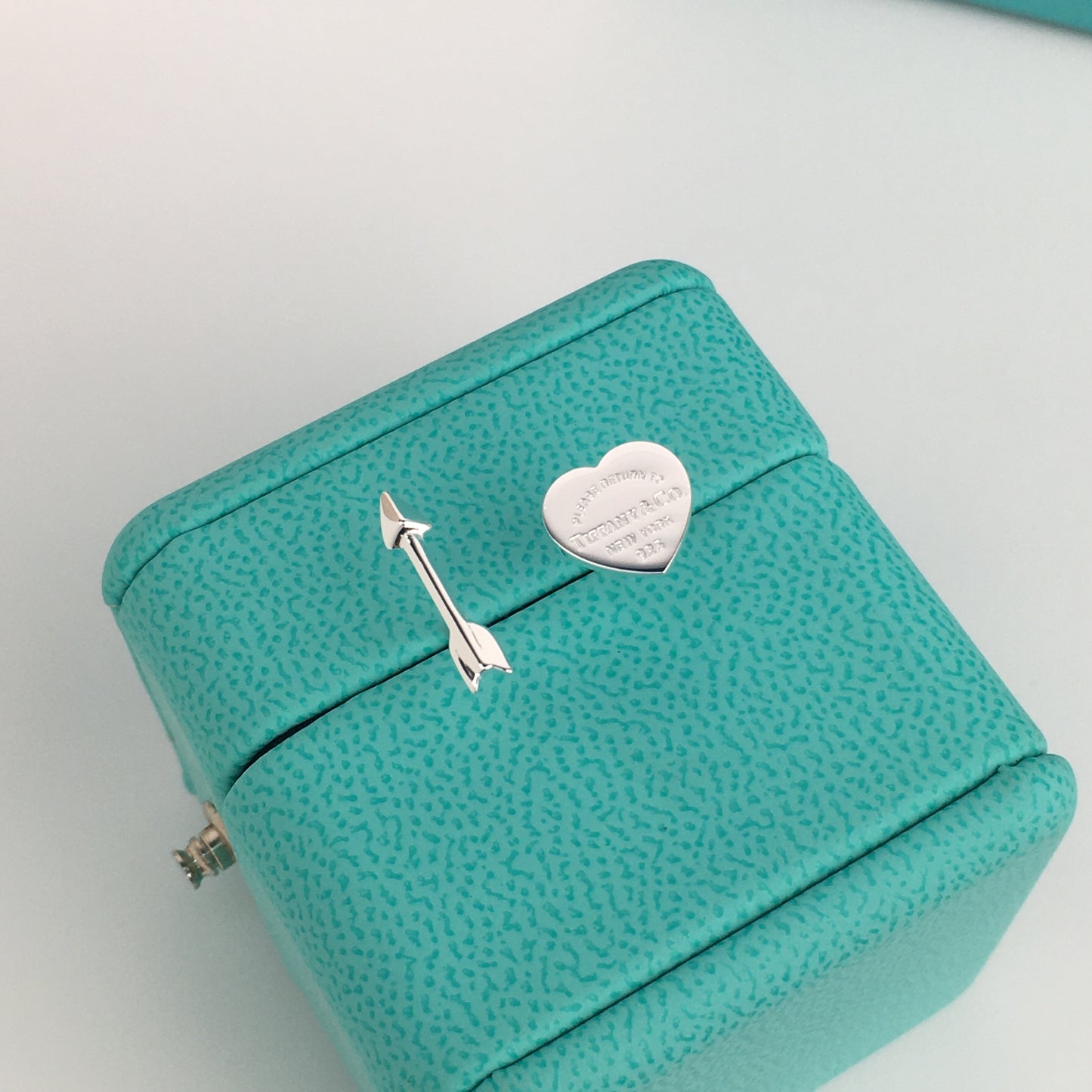 Set of Tiffany & Co Return to Tiffany Small silver Heart  Stud Earrings Silver Necklace  Bracelets