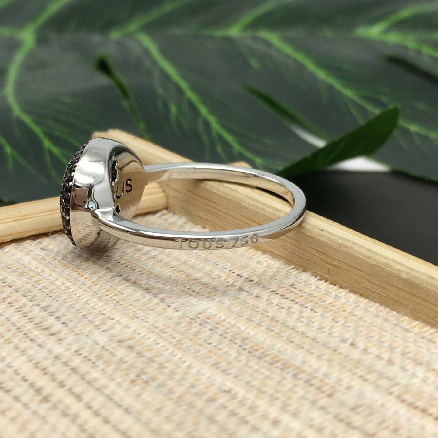 White Bear Ring with Diamond and Spinel