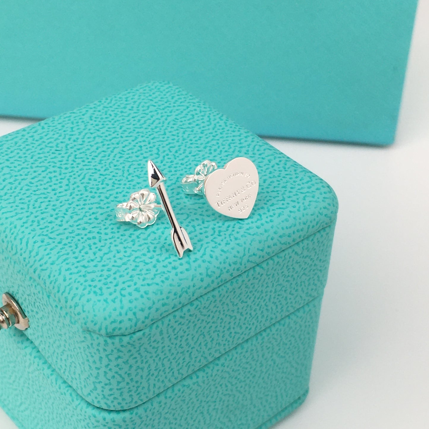 Set of Tiffany & Co Return to Tiffany Small silver Heart  Stud Earrings Silver Necklace  Bracelets
