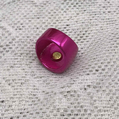 Oursin seal in fuchsia sterling silver with a central bear with  plating over silver