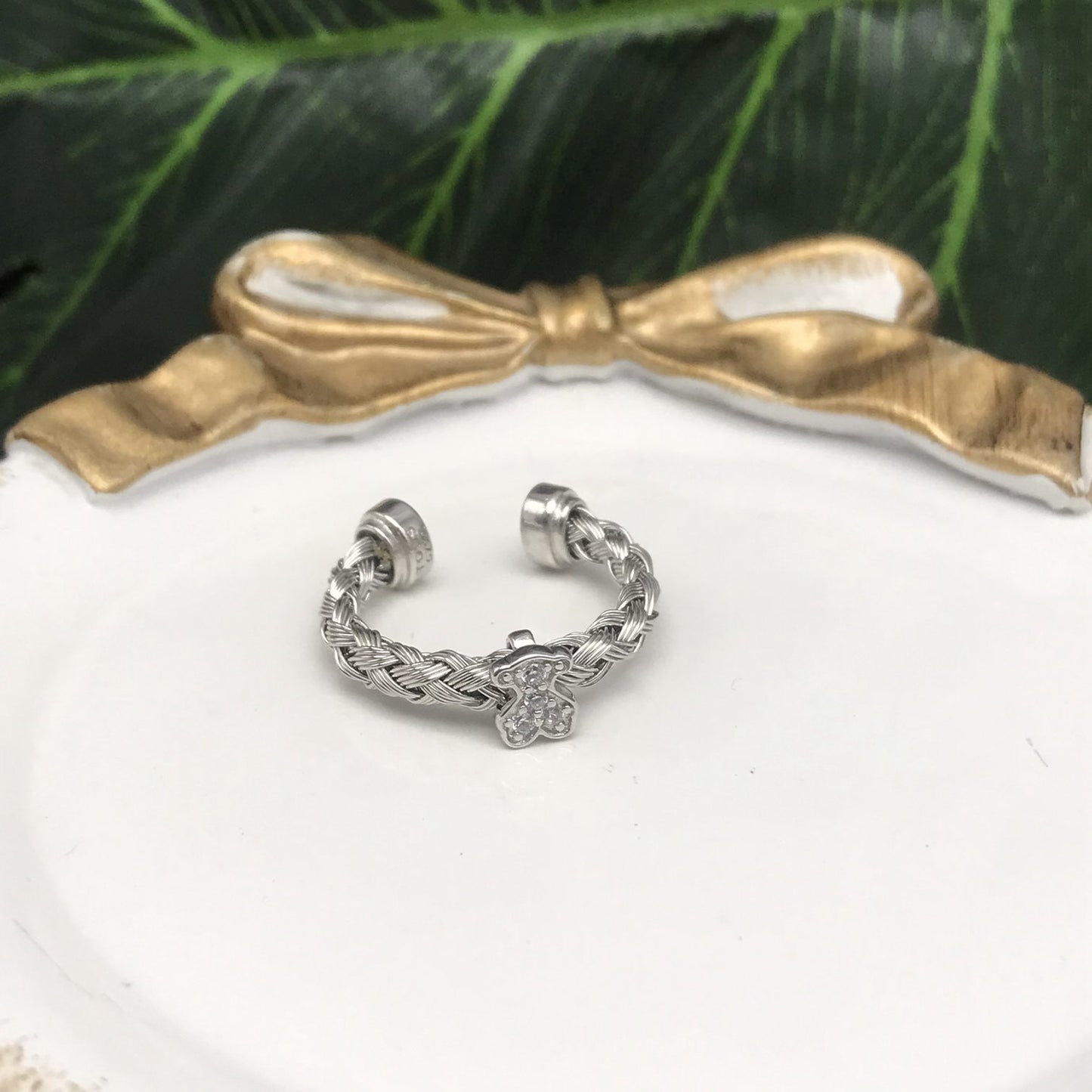 Light Ring in White