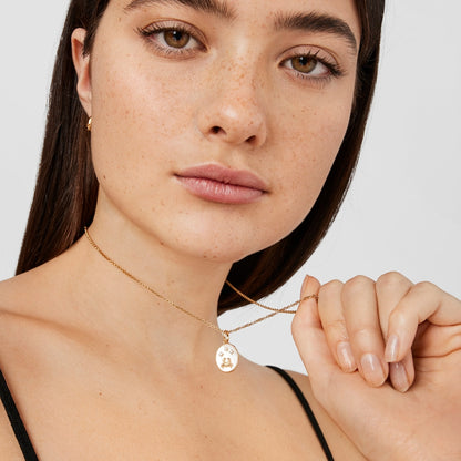 Cancer Pendant in silver vermeil with mother-of-pearl and topazes   Horoscope |