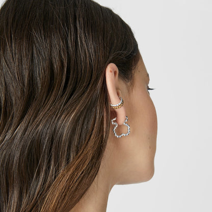 Twisted Earrings with bear silhouette |